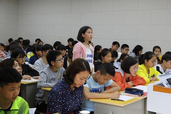 初三数学怎么才能有效提升成绩,中考数学偏难中等生怎么办