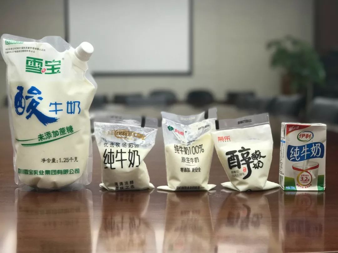 小早亲测：看得见的“透明奶”，真的更新鲜更好喝吗？真相是……