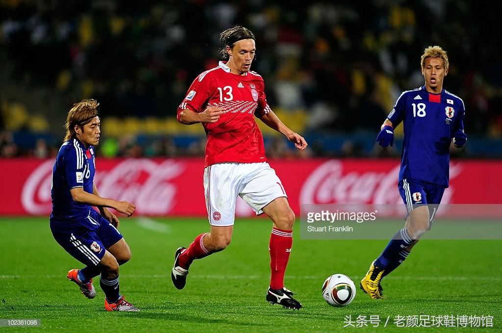 世界杯战靴盘点,南非世界杯复刻版足球鞋