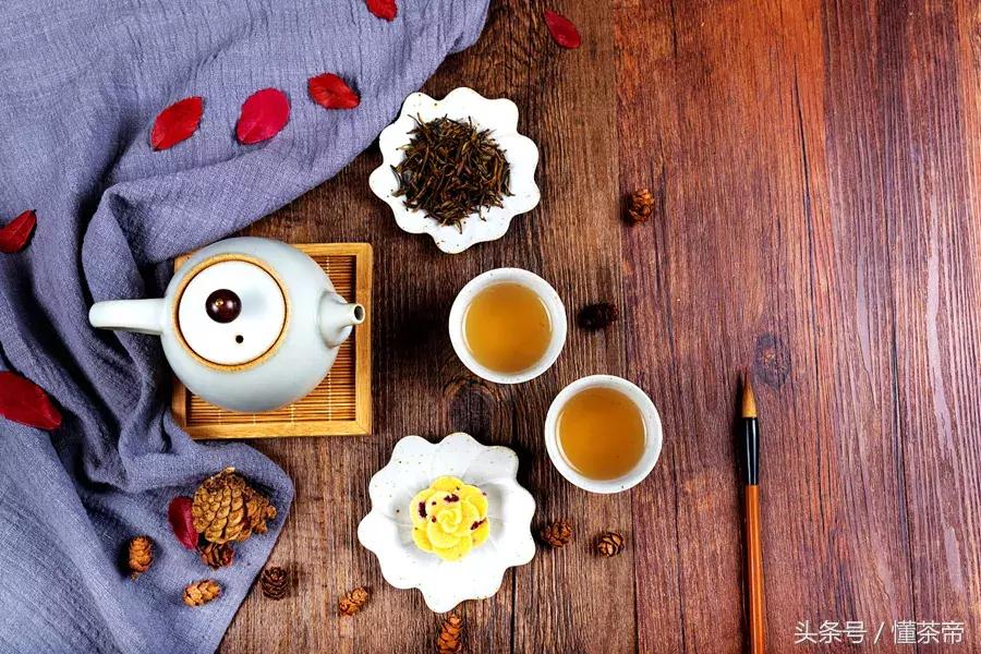 饮茶经典姿势,一张图看懂喝茶的好处