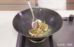 经典的一道下酒菜凉拌牛肚,广西下酒菜紫苏叶牛肚