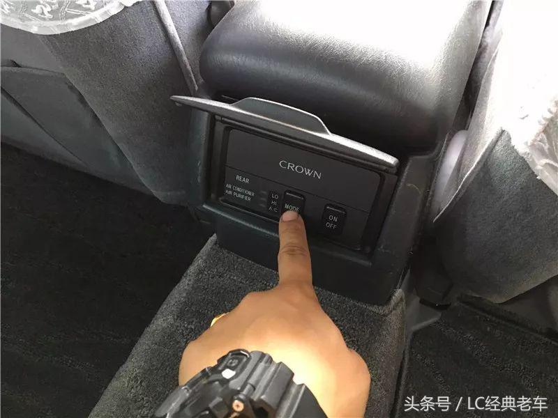 丰田皇冠j55,15款丰田皇冠优缺点