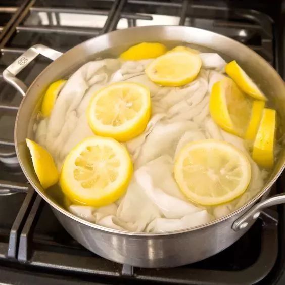 白衣服污渍小妙招,生活妙招衣服污渍的克星