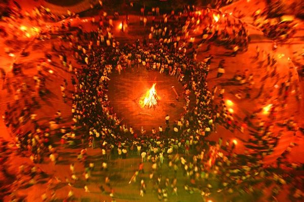 云南的火把节真热闹,云南最热闹的火把节