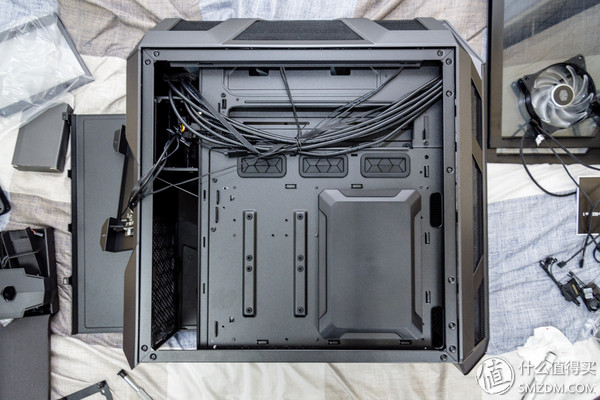 灯，灯灯灯灯！酷冷至尊H500MARGB游戏机箱深度测评