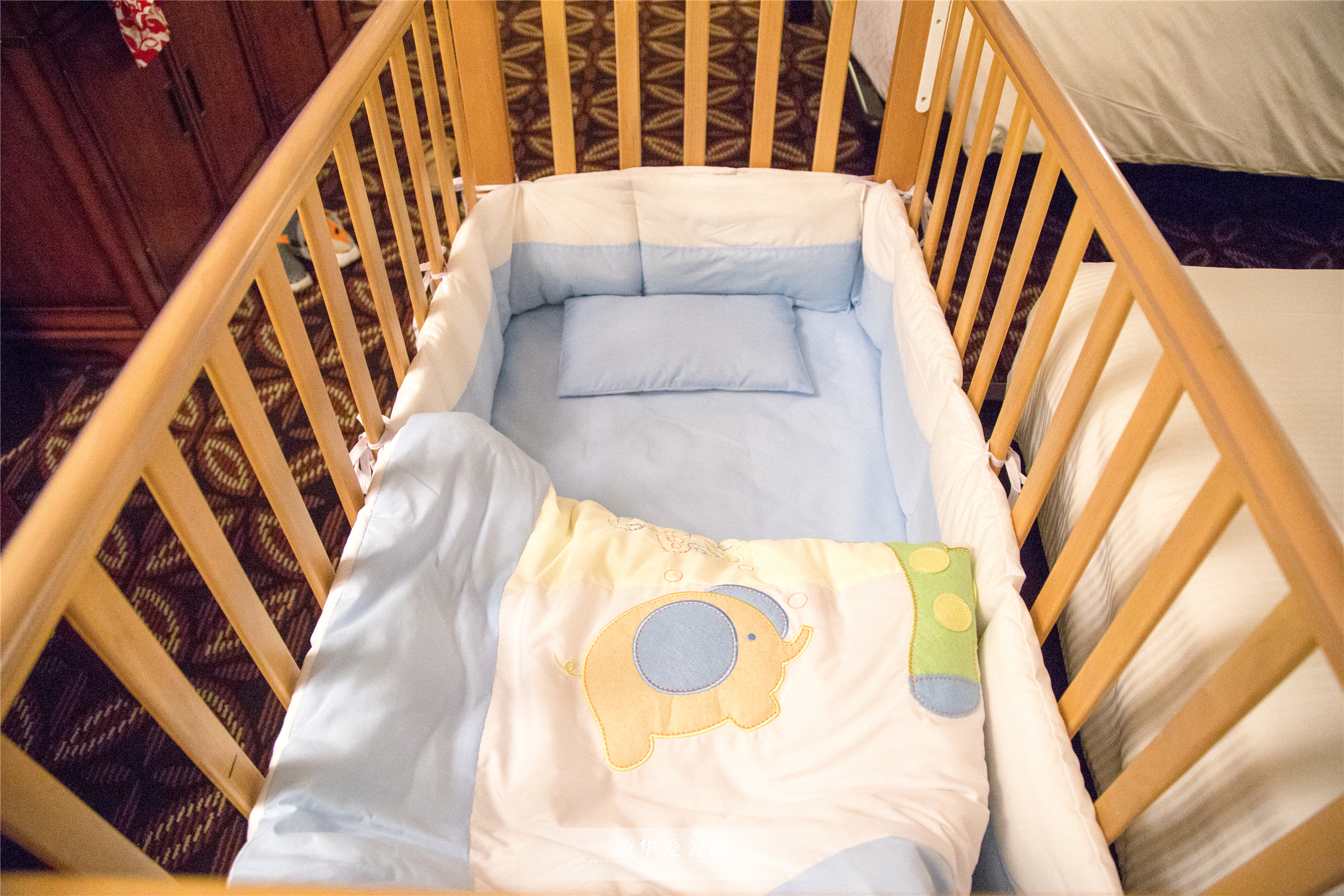 香港迪士尼门票深港联游,香港迪士尼2大1小亲子当日套票