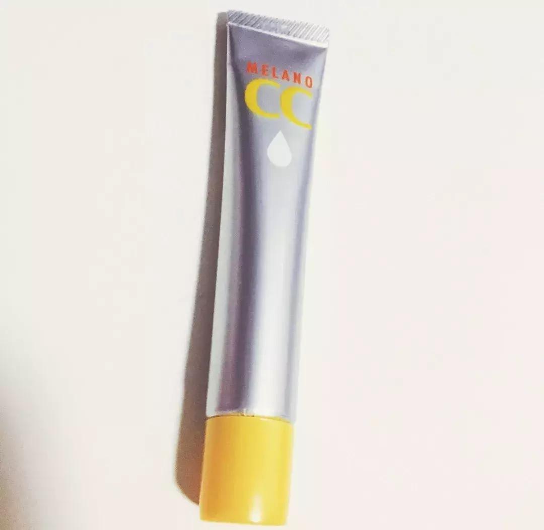 护肤品中含有维e会对身体不好吗,护肤品里的维e