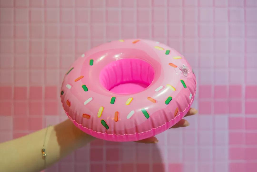 长乐路惊现粉色神秘快闪店!霸屏粉色,即将炸掉你的朋友圈!