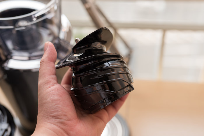 惠人榨汁机第一代使用方法,惠人榨汁机的半开和全开区别