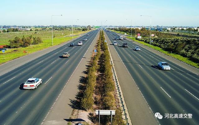 交管12123举报违法占用应急车道,河北省高速交通违章
