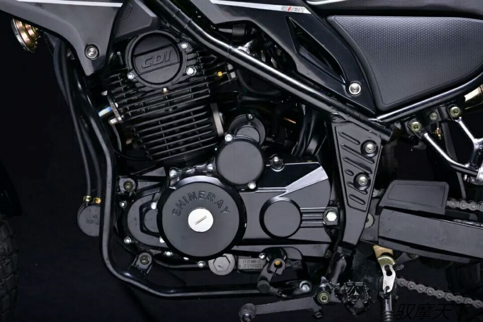 鑫源魔术师250三代用多少机油,鑫源250魔术师非道路版保险杠