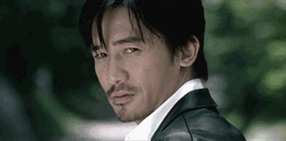 活得真实的人和虚假的人,活得太真实就会太累