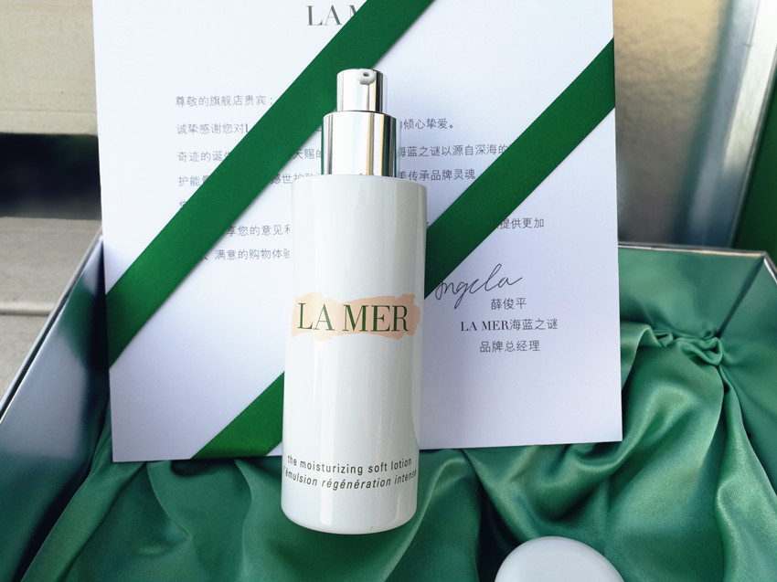 水乳焕白补水收缩毛孔,水乳焕白补水清爽