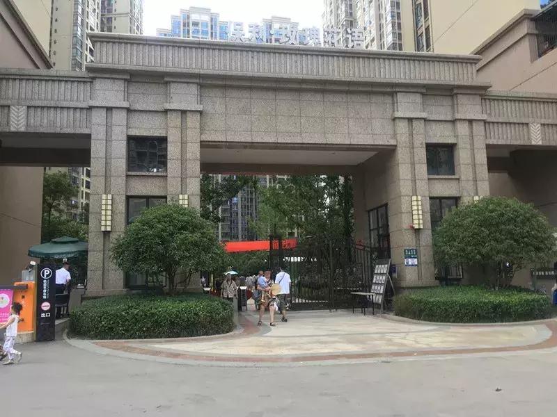 龙泉大面地铁13号线哪个小区最近,成都13号地铁经过大面哪些地方