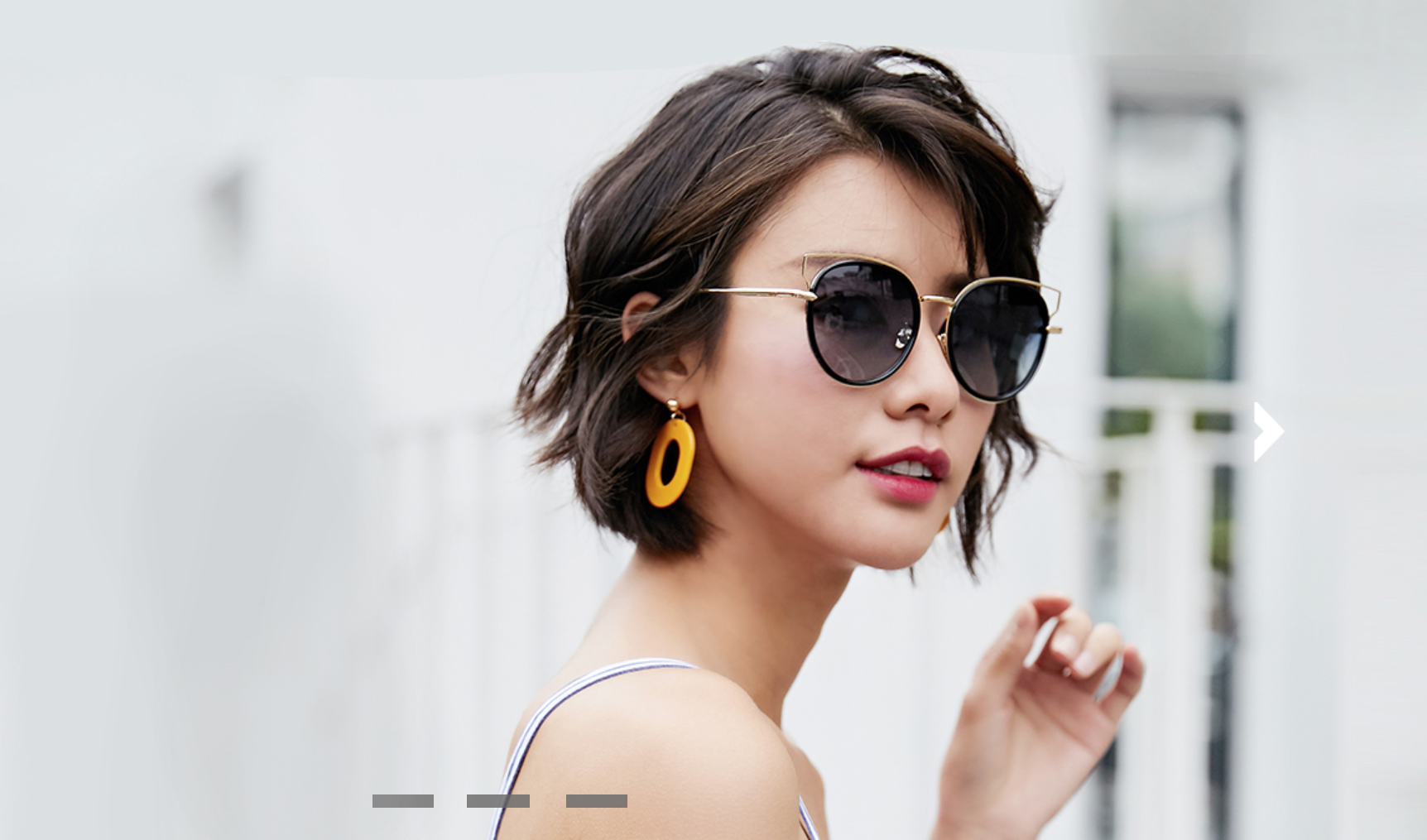 “眼镜之王”进击：1200家智慧门店，除了新零售还有这个秘密*器武**