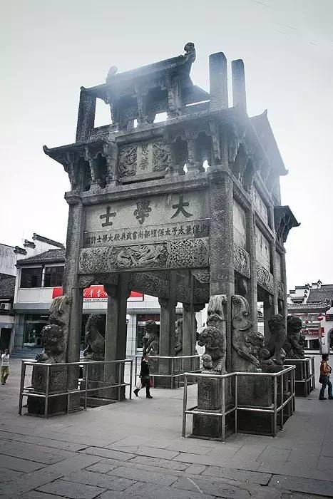 独自旅行一定要去的地方,第一次独自旅行去了哪里