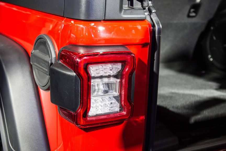 硬派越野车如何改善舒适性,越野jeep硬派