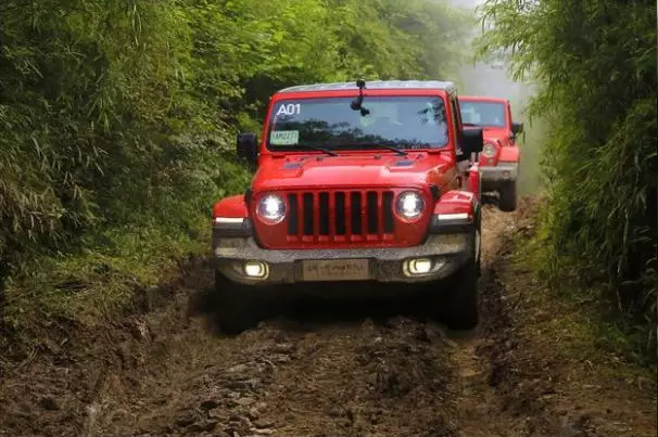 硬派越野车如何改善舒适性,越野jeep硬派