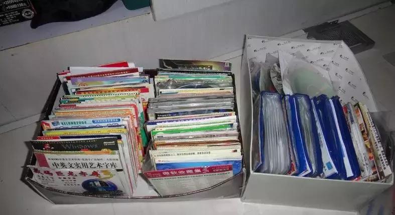 绾㈢櫧鏈哄皬闇哥帇瓒呯骇鐜涗附,灏忛湼鐜嬬孩鐧芥満瓒呯骇鐜涗附鍗″甫