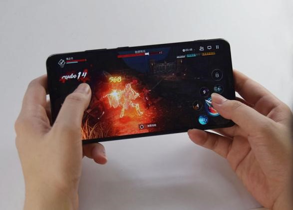 荣耀note10体验鸿蒙系统,荣耀note10使用一年后真实感受