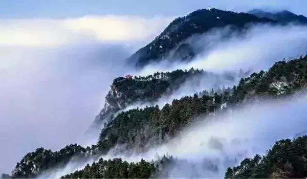 8月江西附近避暑旅游最佳去处,8月庐山附近凉爽景点