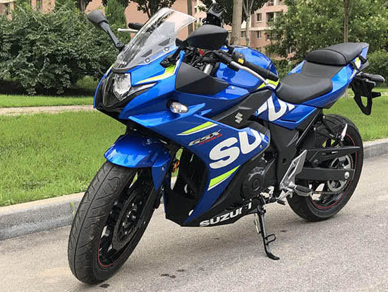 天津市哪有卖豪爵铃木gsx250r的,春风摩托250sr和豪爵铃木gsx250r