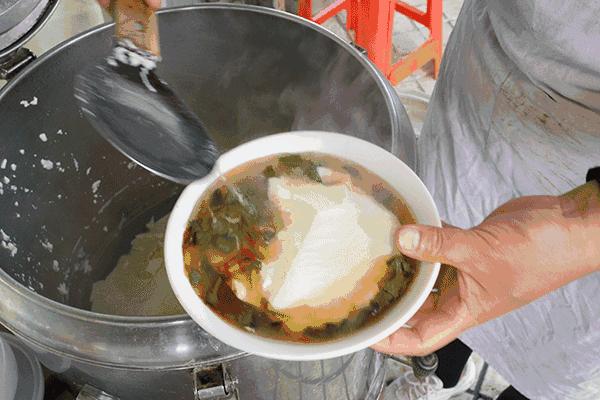 在扬州这些美食你必定不能辜负,扬州早餐老字号豆腐脑