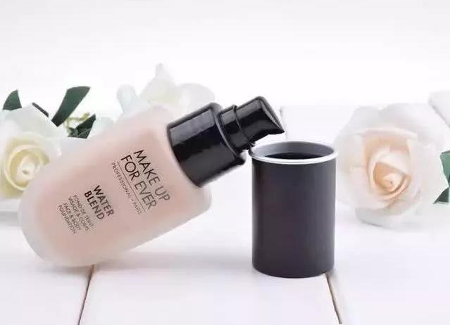 几款最受欢迎的粉底液，绝对是粉底液中的战斗机！