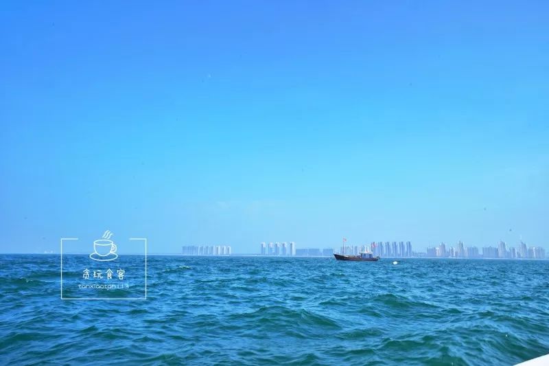 暑期去山东龙口,拍ins风网红大片,看没有游客蔚蓝大海!