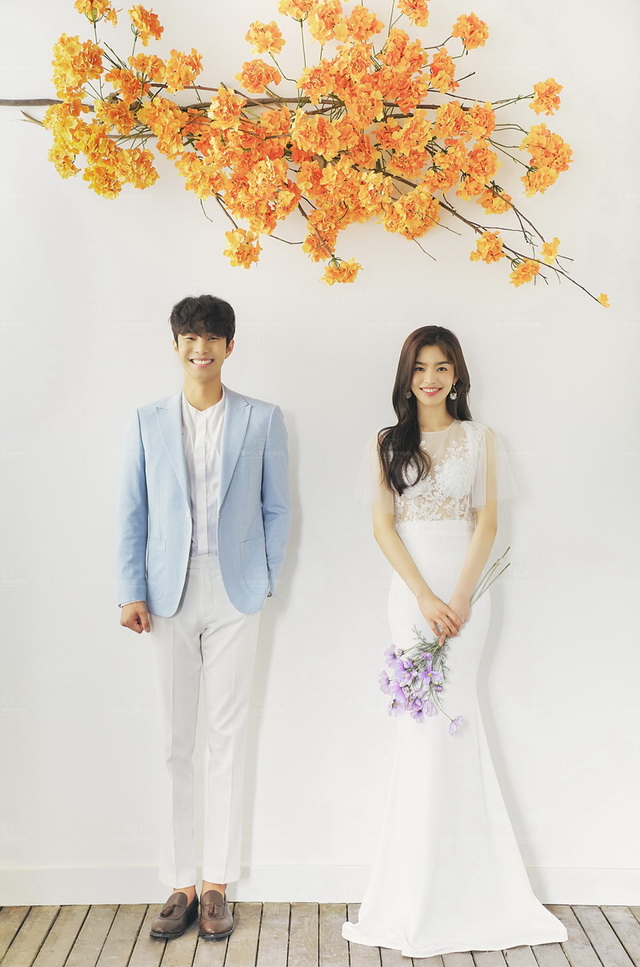 韩国济州岛拍婚纱照花墙,青岛油画墙婚纱照