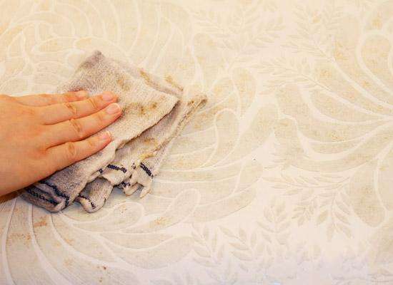 墙纸容易脏怎么办,墙上乱涂乱画用墙纸翻新