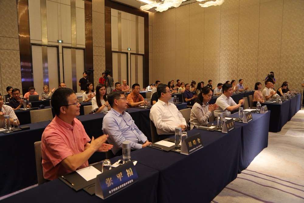 西加聪慧科技花落高新，“大黑马”科大实验成智慧教育试点学校！