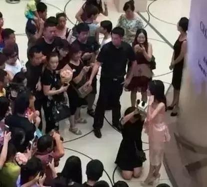 绉﹀矚鍏紑鎵胯鏁村浜嗗悧,鍦堝唴鐖嗘枡绉﹀矚鍜岄粍鏅撴槑