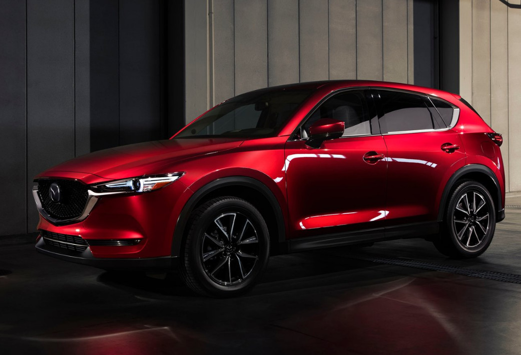 轿车后备箱可以装什么不被罚,小汽车后备箱装东西不关会罚款吗