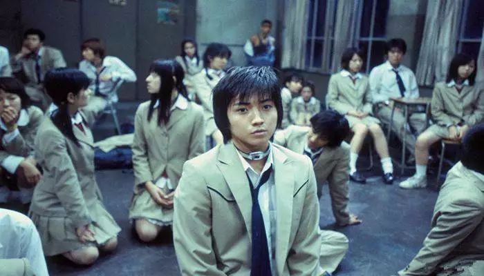 今晚吃鸡穿什么！来了解下这个高能的平行世界