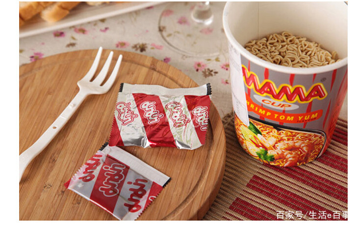 泰国旅游必买的青草膏,买正品泰国青草膏