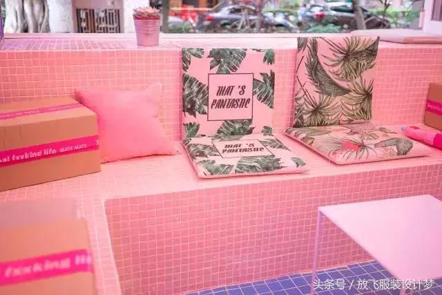 粉蓝色华伦天奴,粉色red华伦天奴