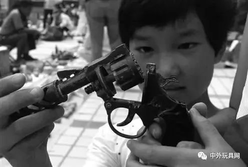 那些年的玩具和零食,那些年玩过的玩具叫什么