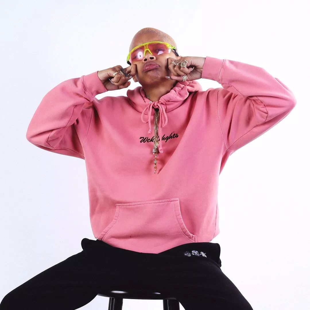 鑷敱涓嶆伅瀹濋浮,鑷敱涓嶆伅鑻辫