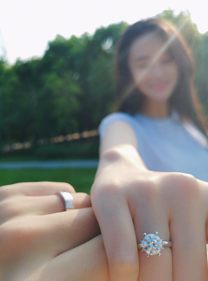 张馨予讲述的深情故事,张馨予爱情合集