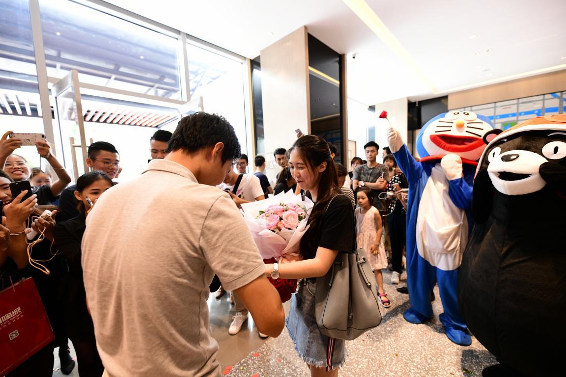 佛山金融高新区万科a32房价,万科2万平商业综合体