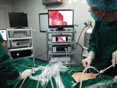 26岁女子肚子疼,25岁女子腹痛