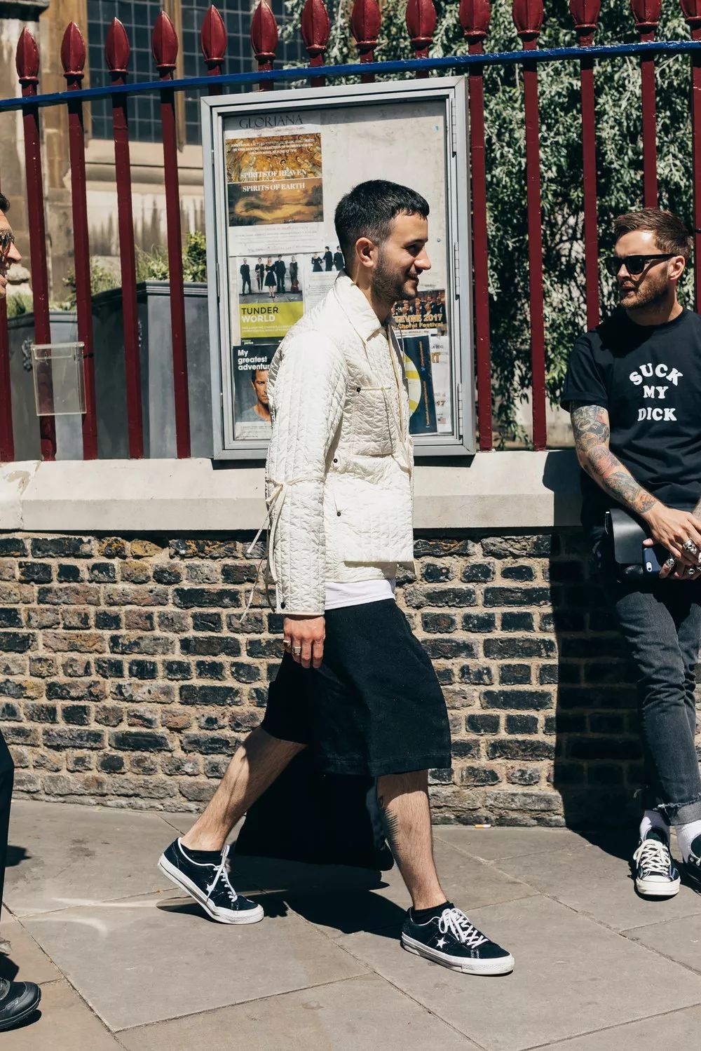 鞋圈娴妃Converse复宠了，麦莉甜茶美渣纷纷上脚！