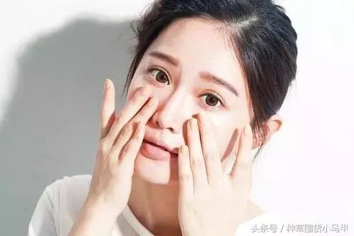 哪款粉底液粉扑最好上妆,粉底刷和气垫粉扑哪个上妆比较好