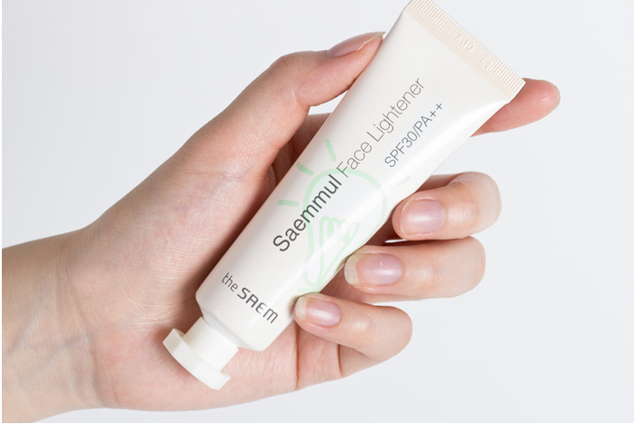 美宝莲fitme妆前乳无暇底妆,妆前乳遮瑕液粉饼打造无瑕底妆