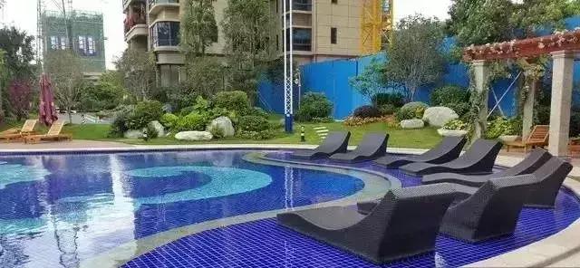 游泳池夏日玩水必备,夏日救星