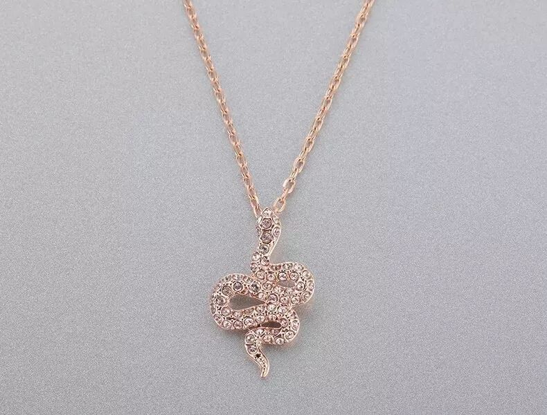 施华洛世奇天鹅项链大号和小号,施华洛世奇项链女生都喜欢的