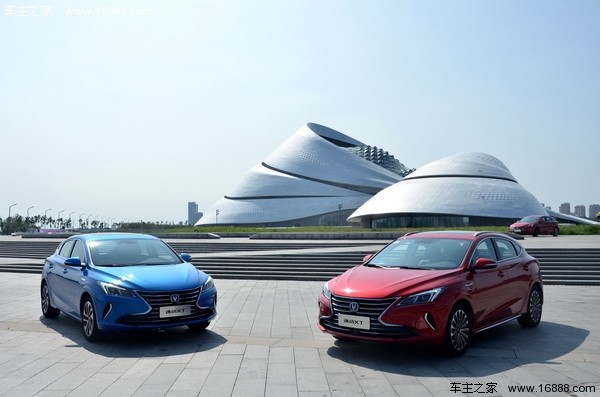 长安逸动xt两厢车16款值得购买吗,长安两厢车逸动xt测评