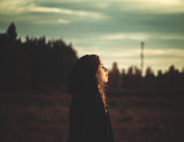 得不到的骚动被爱的有恃无恐,得不到的永远在骚动被偏爱