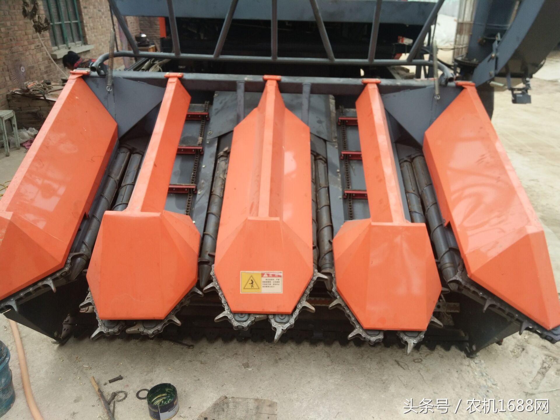 20款的英虎玉米收获机,国外最先进玉米收获机